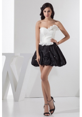 Mini-length Sweetheart Beaded Black and White Prom Dress A-line