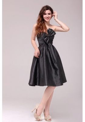 Black Sweetheart Ruched Taffeta Knee-length Prom Pageant Dress