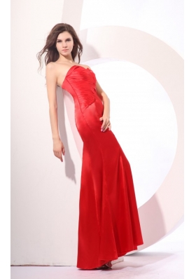 Simple Red Column Sweetheart Satin Long Prom Dress with Ruching
