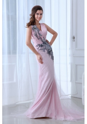 Beautiful light Pink Prom Dresses with V-neck and Appliques