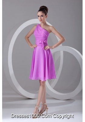 Single Shoulder Knee-length Ruching Chiffon Prom Dresses in Lilac