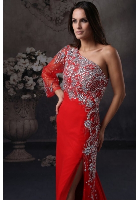 Asymmetrical Neckline Red Slit Brush Train Prom Gown Dresses