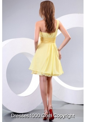 Light Yellow Empire One Shoulder Beading Chiffon Short Prom Dress