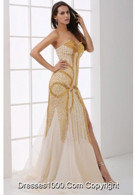 Fitted Champagne Sweetheart Column Beaded Decorate Prom Gown Dress