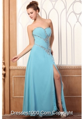 Fashionable Sweetheart Prom Dress with Beading Decoration and Slit