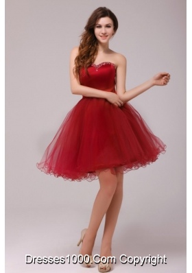 2014 Sweetheart Beading Knee-length Prom Dresses in Wine Red