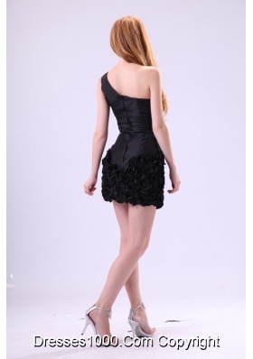 One Shoulder strap Black Short Prom Dress with Rolling Flower