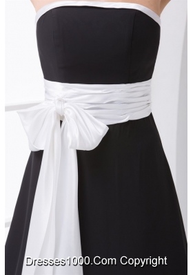 Strapless White and Black Prom Bridesmaid Dress with Bowknot