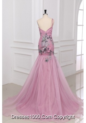 Sweetheart Ruched Prom Celebrity Dress with Appliques and Train