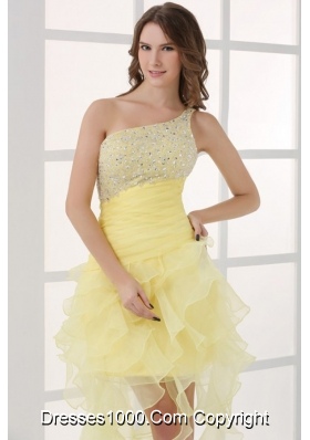 Asymmetrical Hem Light Yellow Prom Dress with One Shoulder Strap