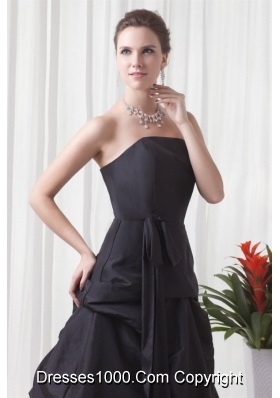 Black Pick Ups Ball Gown Taffeta Dress for Sweet 15 with Bowknot