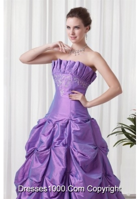 Cheap Strapless Lavender Quinceanera Dress with Embroidery and Pick-ups