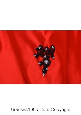 Black and Red Appliques Decorated Sweep Train Sweet 15 Dresses