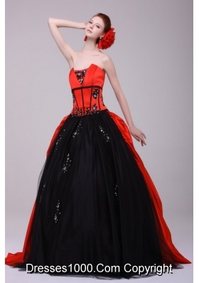 Black and Red Appliques Decorated Sweep Train Sweet 15 Dresses