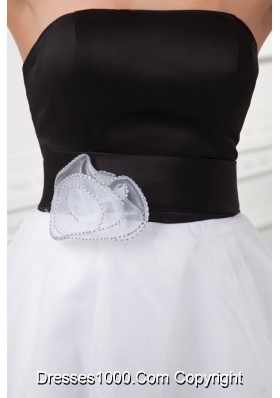 Mini-length Evening Dresses in White and Black Bow