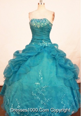 Beautiful Ball Gown Strapless Floor-length Quinceanera Dresses Embroidery