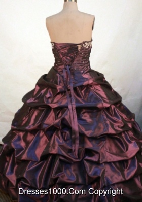 Gorgeous Ball Gown Sweetheart Floor-length Burgundy Taffeta Embroidery Quinceanera Dress