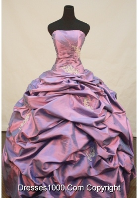 Pretty Ball Gown Strapless Floor-Length Orangza Purple Appliques Quinceanera Dress