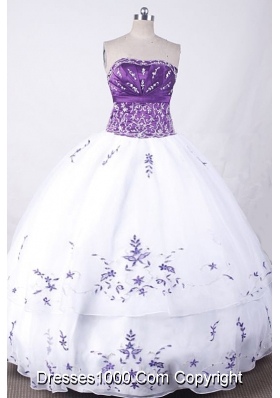 Exclusive Ball Gown Strapless Floor-length White Organza Embroidery Quinceanera dress