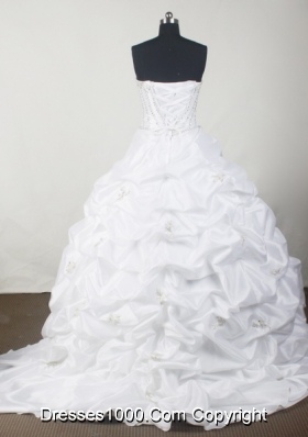 Simple Ball Gown Strapless Floor-length White Quinceanera Dress