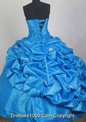 2013 Exquisite Ball Gown Strapless Floor-length Baby Blue Quinceanera Dress