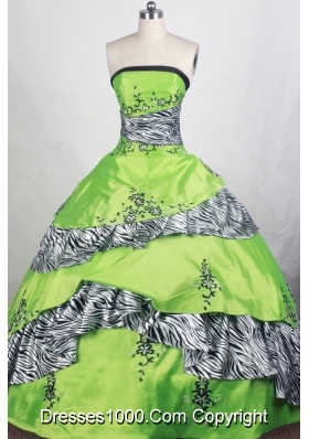 Elegant Ball gown Strapless Floor-length Quinceanera Dresses