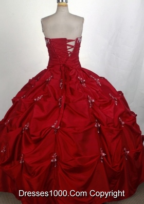 Exquisite Ball Gown Strapless Floor-length Quinceanera Dress