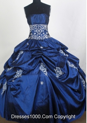 Perfect Ball Gown Strapless Floor-length Quinceanera Dress