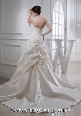 Puffy Strapless Appliques and Pick-ups Wedding Dress with Court Train