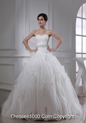 2014 Beautiful A-line Sweetheart Beading and Appliques Wedding Dress in White