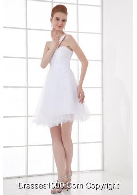 2014 Simple A-line One Shoulder Tulle Ruching Beading Short Wedding Dress