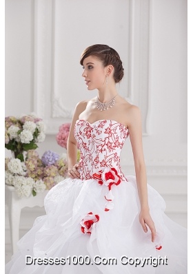 2014 Ball Gown Sweetheart Appliques and Pick ups Quinceanera Dress in White