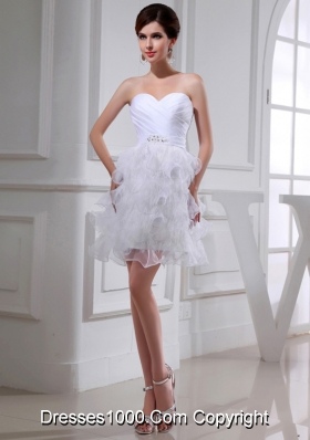 2014Beautiful A-line Sweetheart Organza Ruching Ruffles White Short Wedding Dress