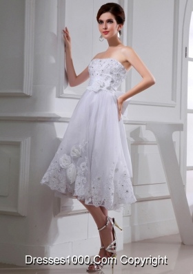 A-line Strapless Tulle Appliques Hand Made Flower White Wedding Dress