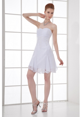 Simple Empire Sweetheart Mini-length Chiffon Wedding Dress with Ruching and Appliques