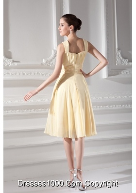 Empire Light Yellow Knee-length Short Prom Dress with Ruching