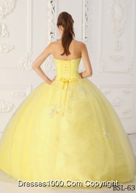 Yellow Sweetheart Taffeta Appliques Puffy Quinceanera Gowns