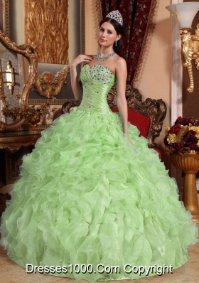 2014 Fashionable Yellow Green Sweetheart Ball Gown Beading  Quinceanera Dress with Ruffles