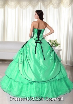 2014 Gorgeous Apple Green Ball Gown Strapless Beading Quinceanera Dress