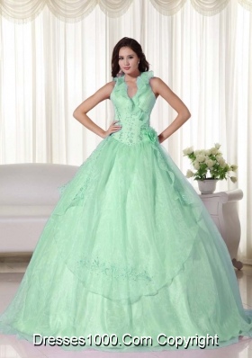 2014 Popular Apple Green Ball Gown Halter Embroidery Quinceanera Dress with Beading