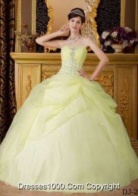 2014 Yellow Green Organza Beading Dress For Quinceaneras