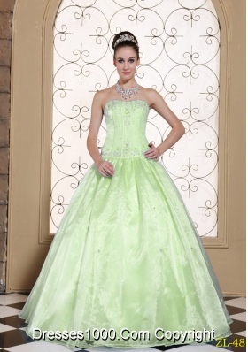 Elegant Sweet Sixteen Dresses Strapless with Embroidery and Beading