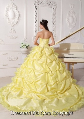 Luxurious Beaded Strapless Chapel Train Quinceanera Dresses Taffeta