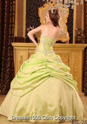 Yellow Green Quinces Dresses with Appliques and Beading Strapless Taffeta