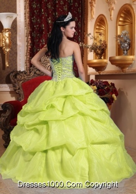 Sweetheart Organza Yellow Green Quinceanera Dresses with Beading