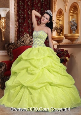 Sweetheart Organza Yellow Green Quinceanera Dresses with Beading