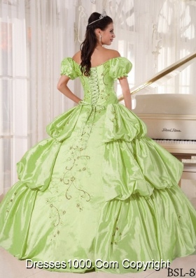 Yellow Green Off The Shoulder Taffeta Embroidery Puffy Quinceanera Gowns