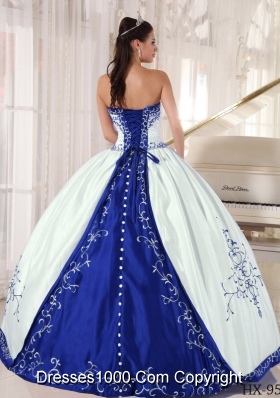 2014 Ball Gown Quinceanera Dress with Strapless Embroidery Satin