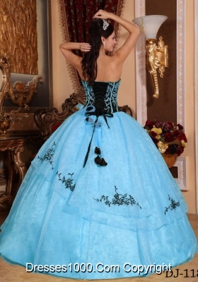 2014 Colourful Ball Gown Strapless Embroidery Quinceanera Dress with Hand Made Flower