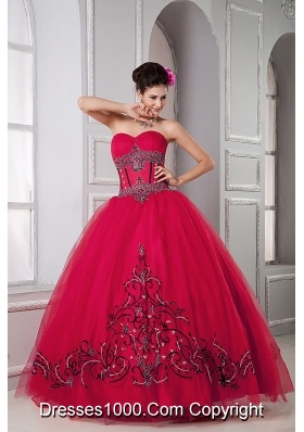 Red Sweetheart Beading and Embroidery Sweet 15 Dresses